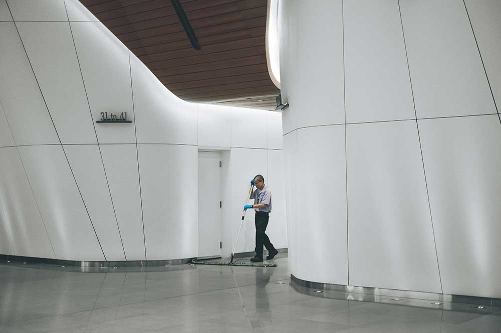 maszyny czyszczace podlogi